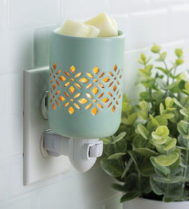 Pluggable fragrance warmer- soft mint